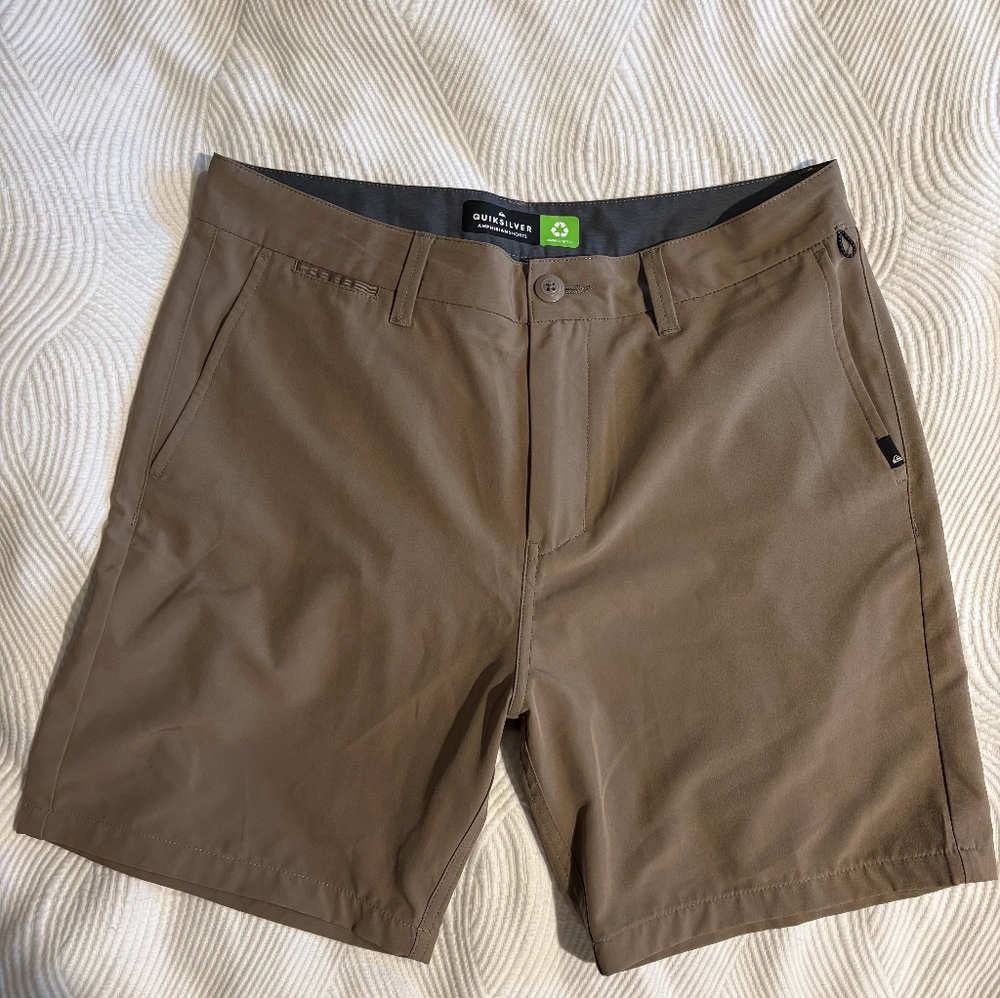 Men's Tan Quiksilver Amphibian Short (31" waist, 18" outseam)